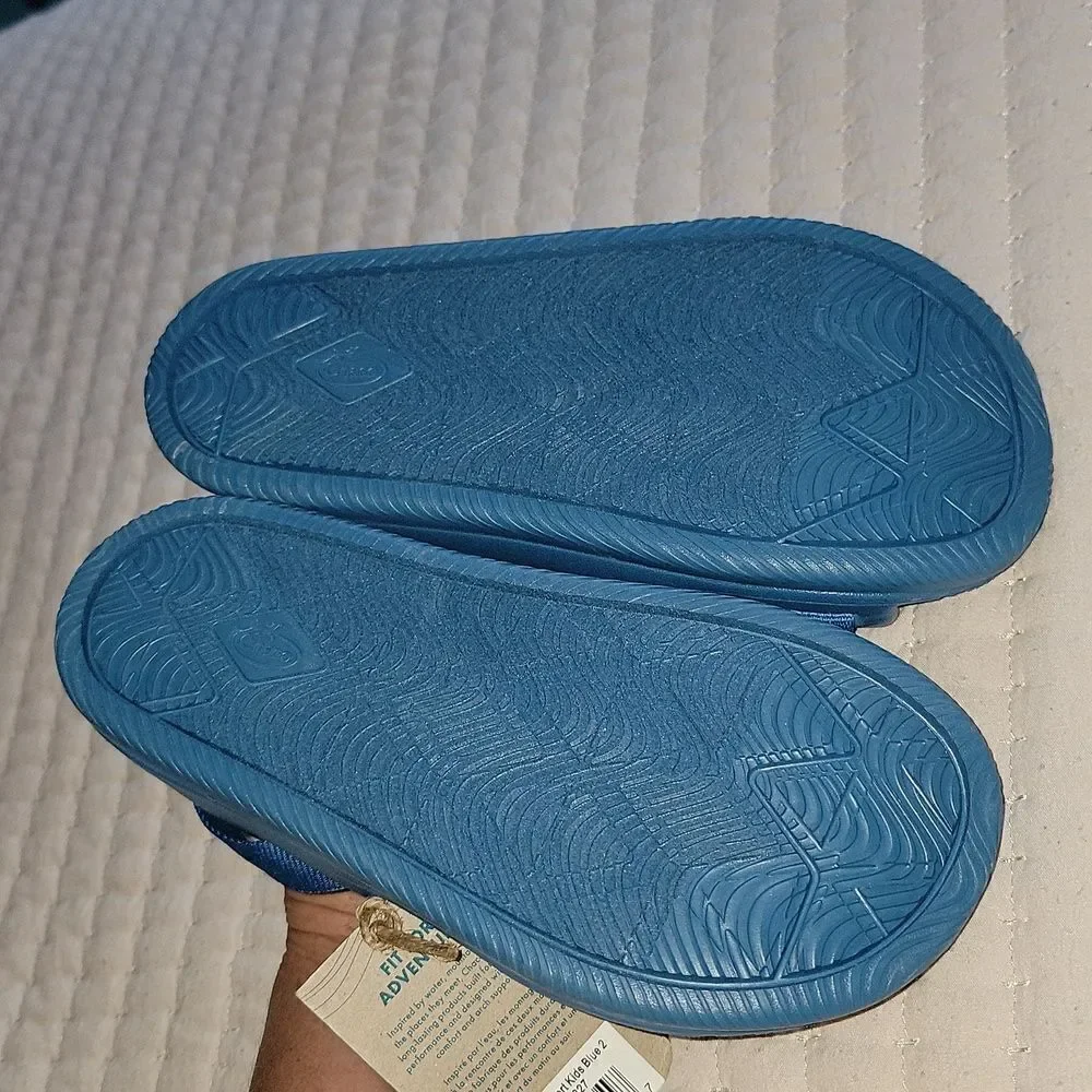 New Chaco Chillos Light Blue Adjustable Strap Performance Sport Sandals Size 2